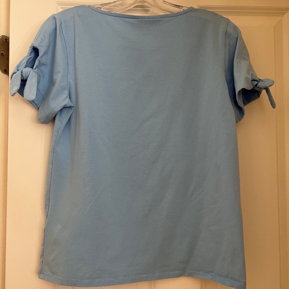 DKNY Stretch Cotton Top with Sleeve Cut-Outs - Picture 2 of 5